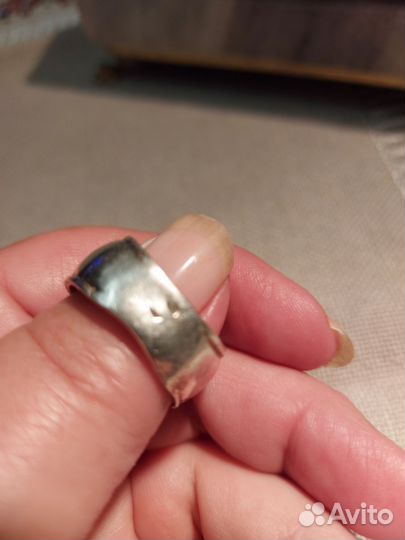 Серебряное кольцо женское