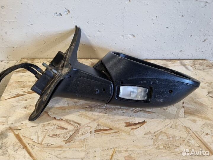 Зеркало правое Volvo Xc70 1 С 2000