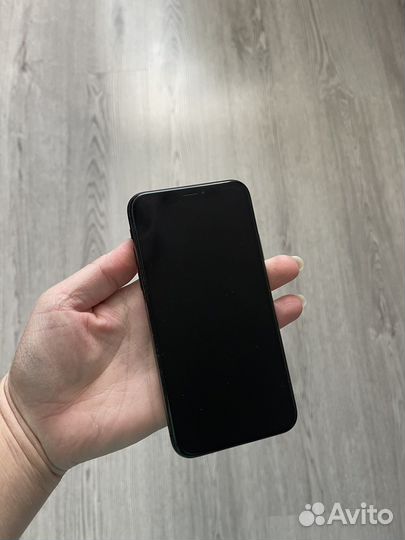 iPhone X, 256 ГБ