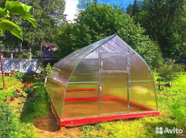 Теплицы из поликарбоната. Капельки и Арки