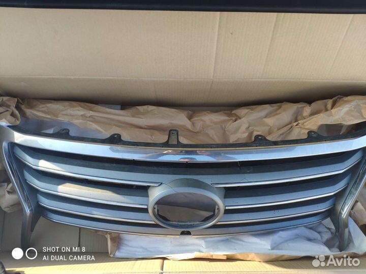Решетка верхняя Lexus LX570 2012-2015