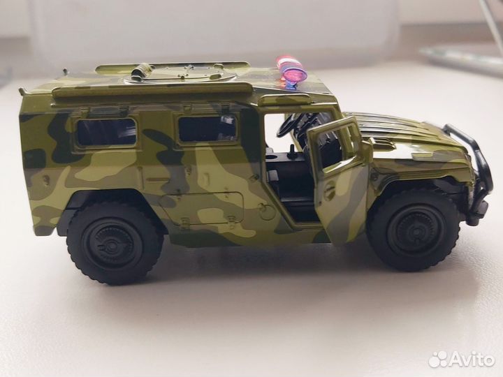 Автомодель Тигр