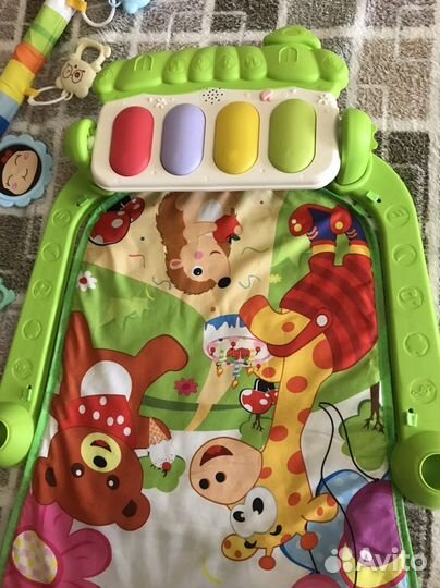 Игровой коврик с пианино