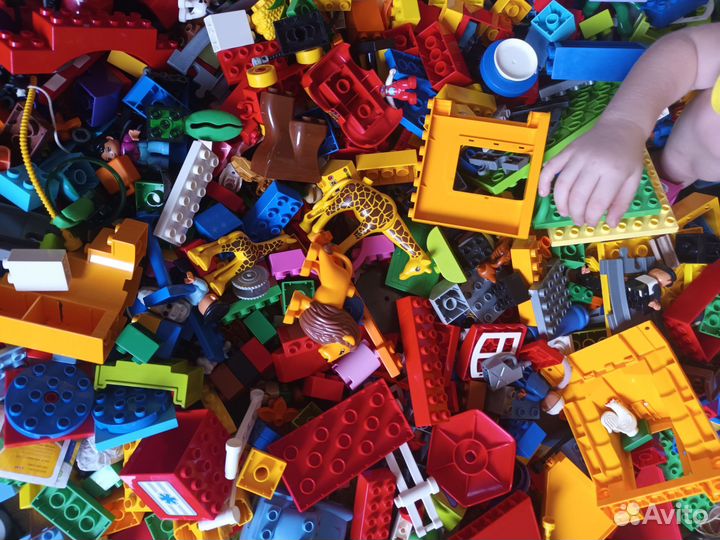 Lego duplo очень много наборов. 3 ящика