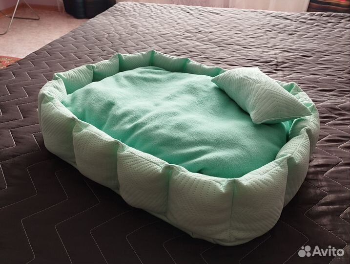 Лежанка для собак и кошек