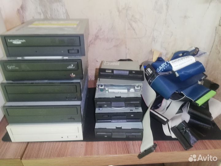 DVD приводы, дискетные приводы FDD цена за все