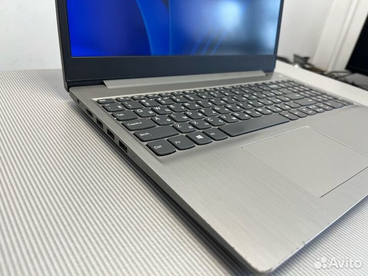 Мощный Lenovo (i3-1005g1/8gb/Geforce MX330)