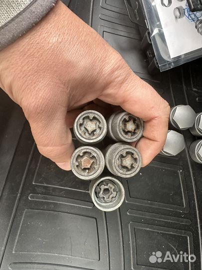 Секретные болты vag