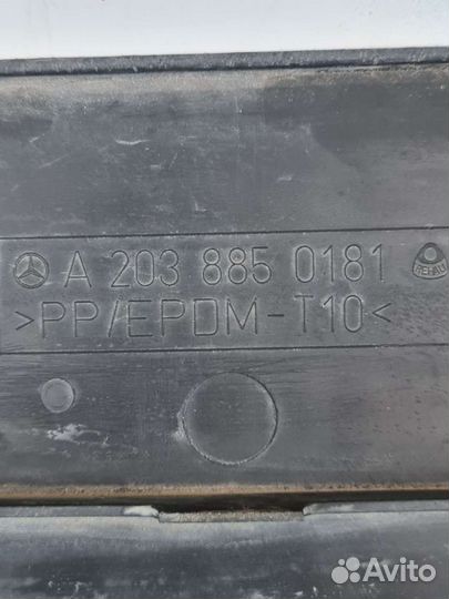 Подномерная планка Mercedes W203