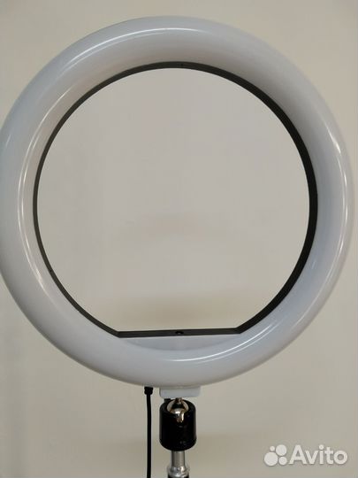 Кольцевая лампа