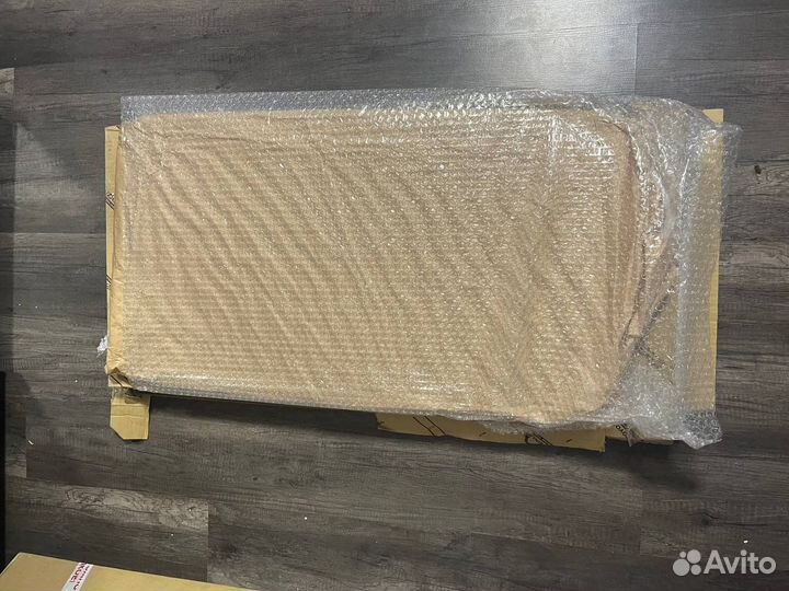 Люк Toyota Land Cruiser 300 (Стекло люка)