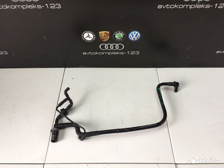 Трубка вакуумная с клапаном Audi A6 С7 chva 2012