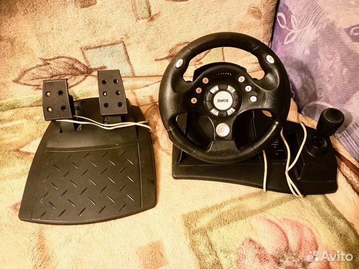 Игровой руль с педалями dialog gw-11vr