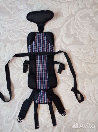 Мягкое кресло для перевозки в машине