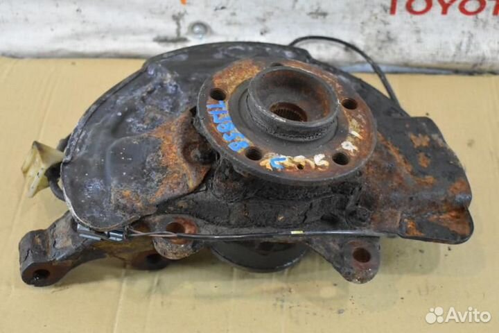 Кулак поворотный передний левый Volvo Xc90 1