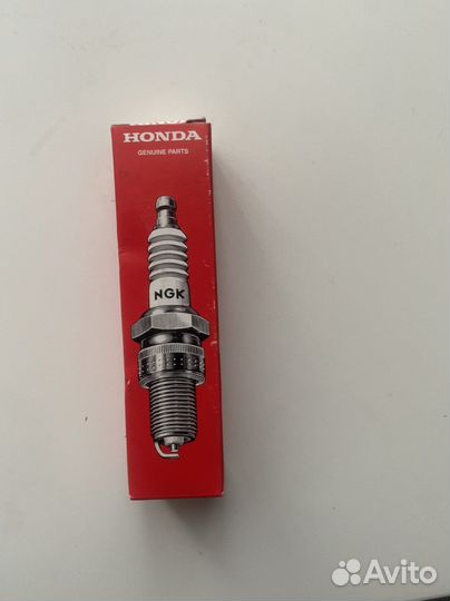 Свеча зажигания R0451B-8 для Honda CRF