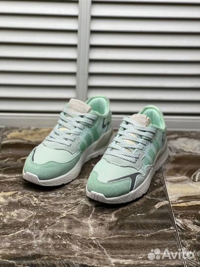 Кроссовки adidas nite jogger