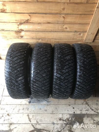 Goodyear Ultra Grip Ice Arctic 2 19.5/65 R15