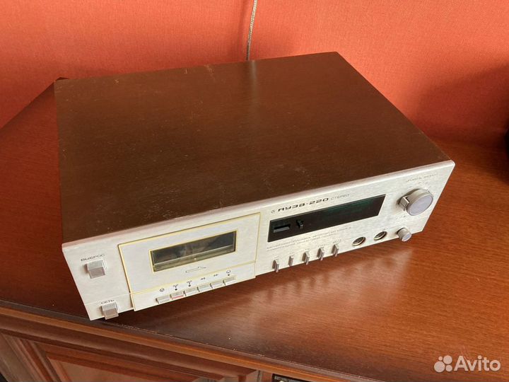 Кассетный магнитофон Яуза 220