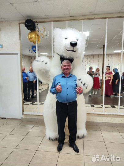 Медведь на праздник,Белый Мишка на праздник