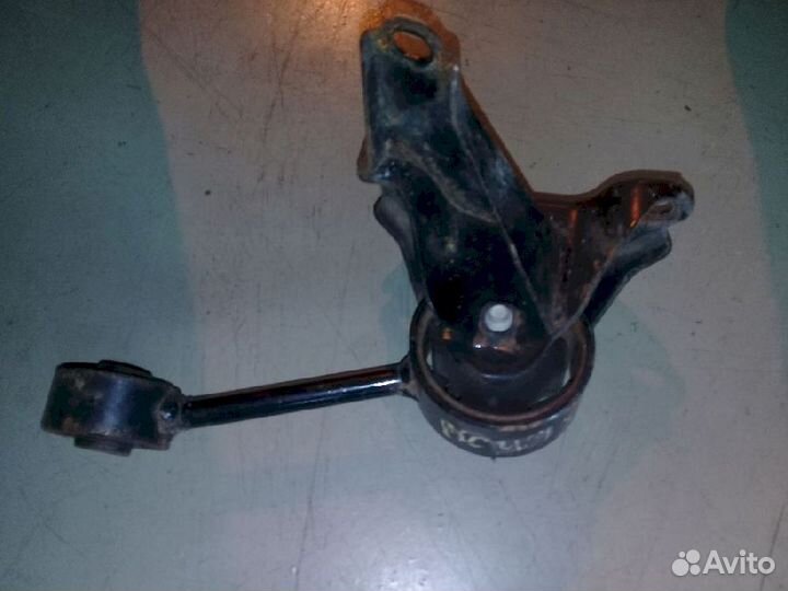 Опора двигателя (подушка двс) правая 12363-20040 T