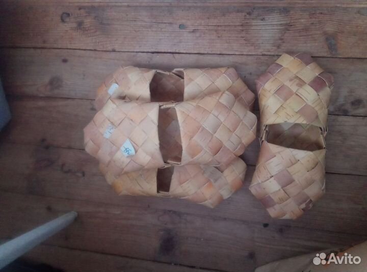 Тапочки из бересты 39-3 шт;40-1шт
