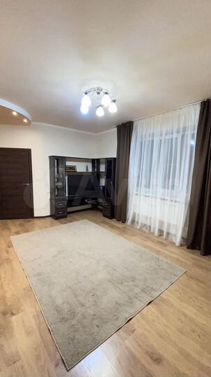 2-к. квартира, 60 м², 4/5 эт.