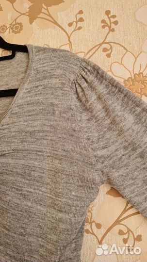 Джемпер женский GAP (XS)