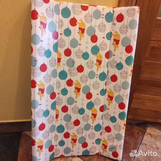 Пеленальная доска на кроватку