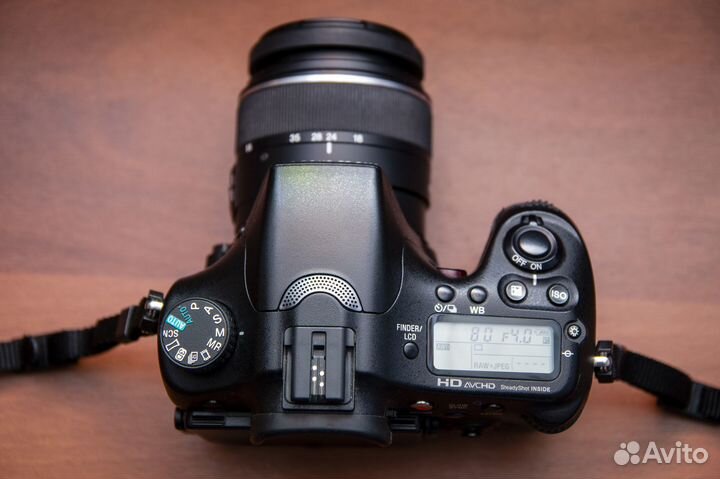 Sony Alpha SLT-A77 Kit