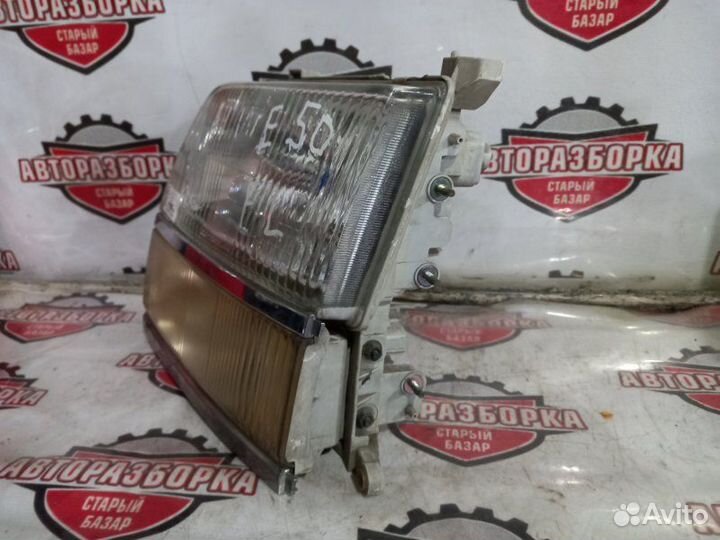 Фара передняя левая Nissan Elgrand atwe50 ZD30ddti