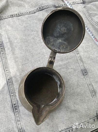 Старинный кувшин