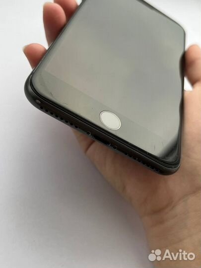 iPhone 8 Plus, 64 ГБ