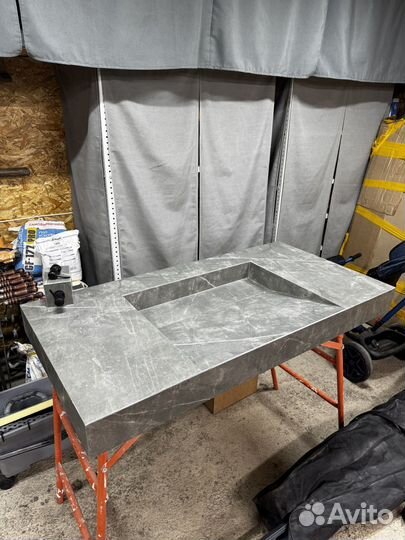 Раковина из керамогранита