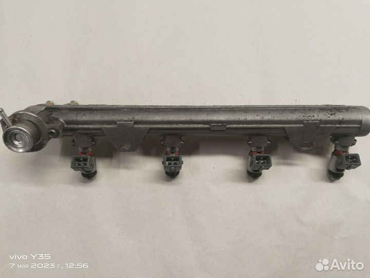 Топливная рейка golf 1.4 bca