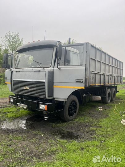МАЗ 6303, 2001
