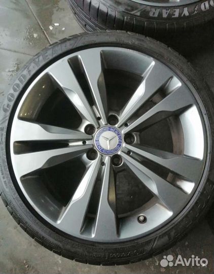 Летние колёса Mercedes 225/40/18 Goodyear