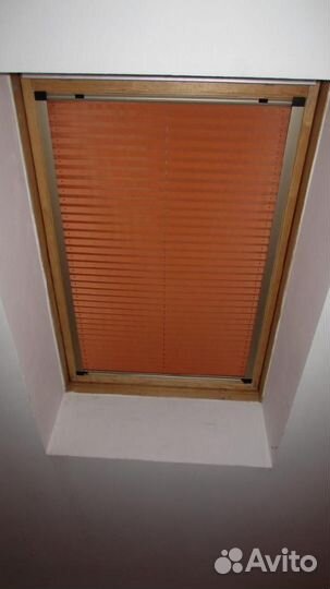 Жалюзи на мансардные окна