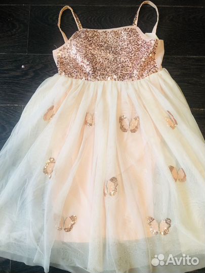 Нарядное платья для девочки