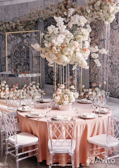 Аренда столов и стульев для мероприятия