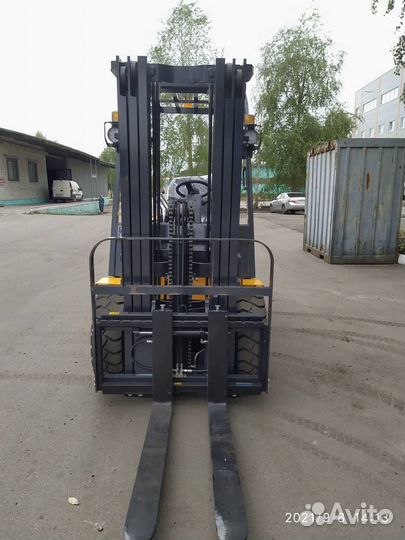 Вилочный погрузчик UN Forklifts FD30T, 2023