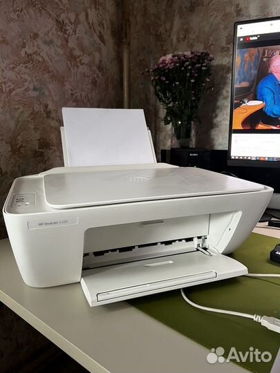 Мфу (принтер + сканер) HP DeskJet 2320 белый