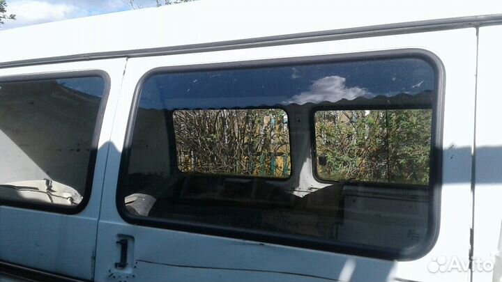 Газель Стекла