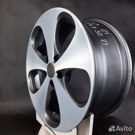 Литые диски R17 5x114.3 juno LUX арт. 99-113