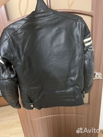Мото куртка кожаная