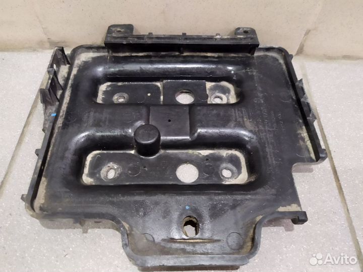 Подставка аккумулятора. Хендай гетц