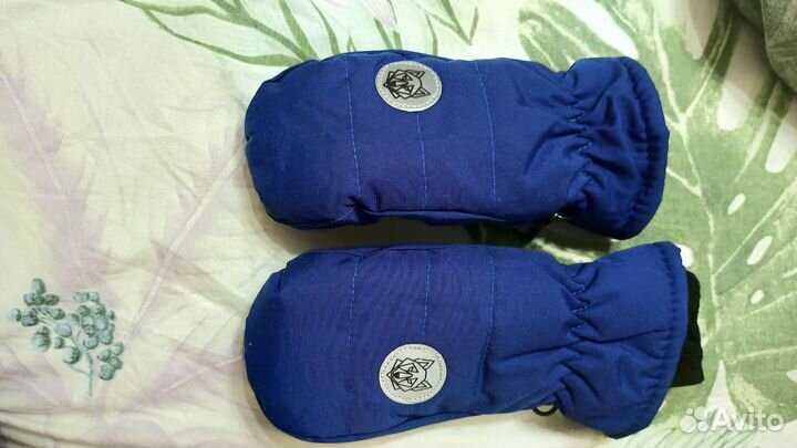 Перчатки и варежки детские 2-3 года с утеплителем