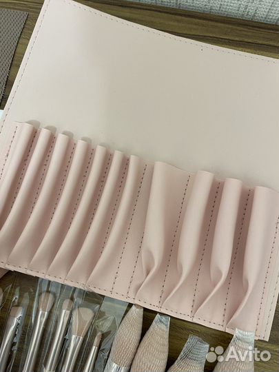 Кисточки для макияжа Новые Набор в чехле