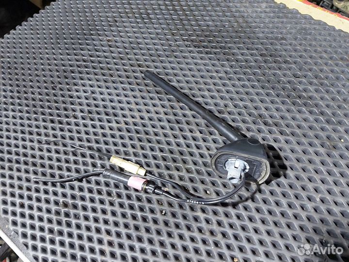 Антенна штатная для Mitsubishi Lancer X 10