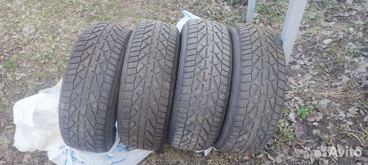 Tigar SUV Ice 215/65 R16 102T